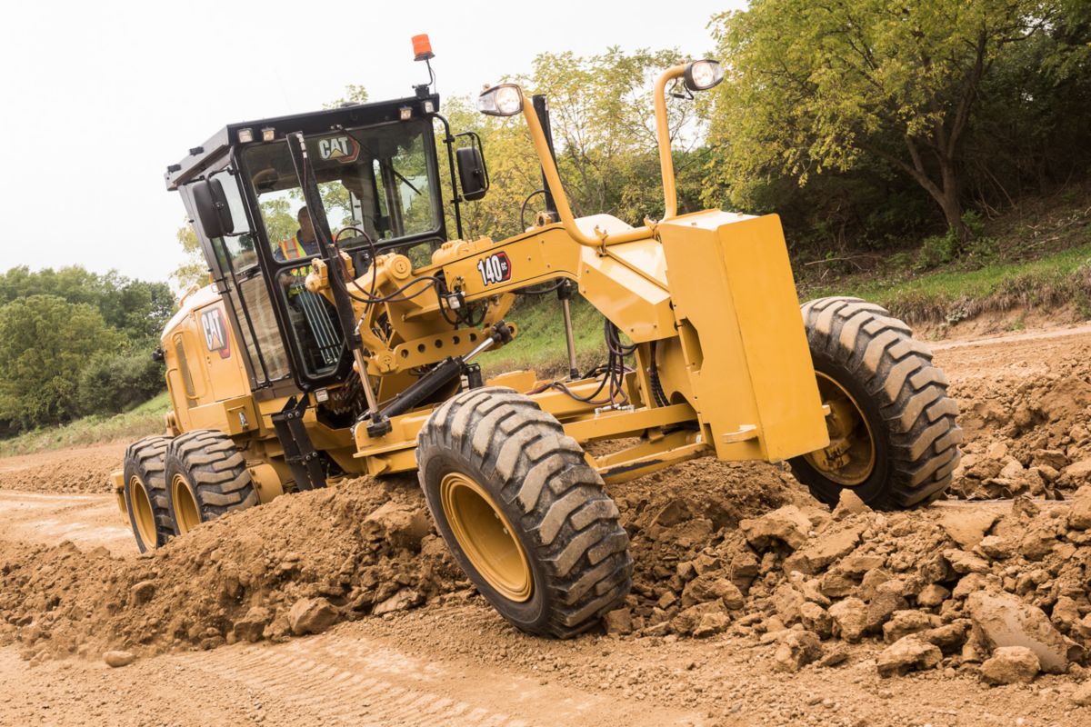 Cat 330 Tier 4 Paletli Ekskavatör