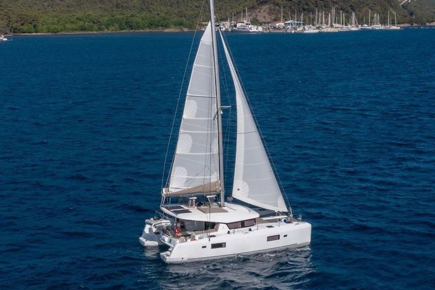 Lara 12.8m Katamaran