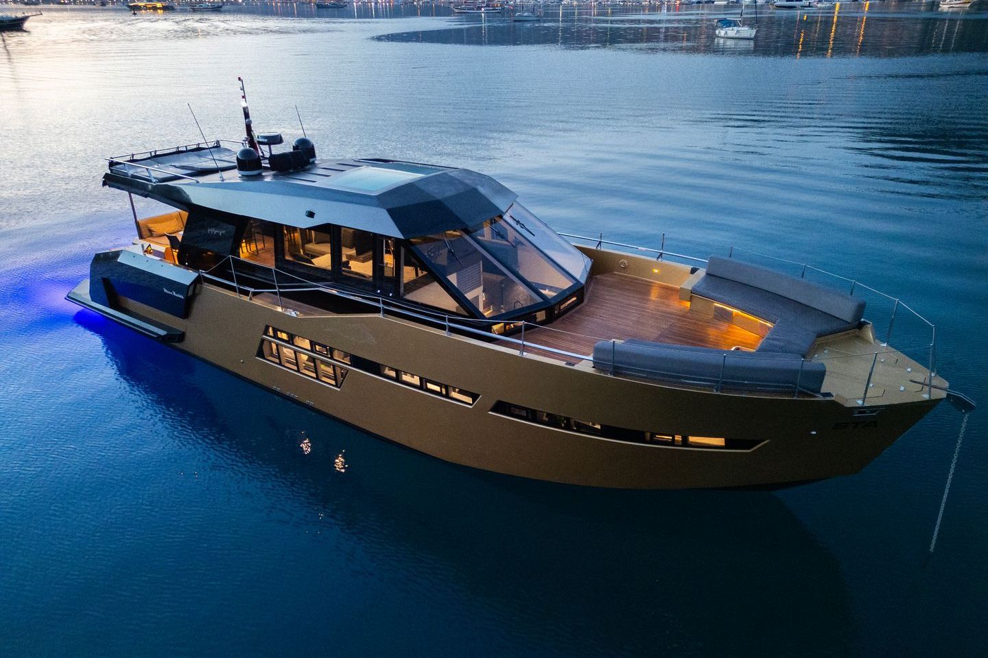 Finike 20m Motor Yat