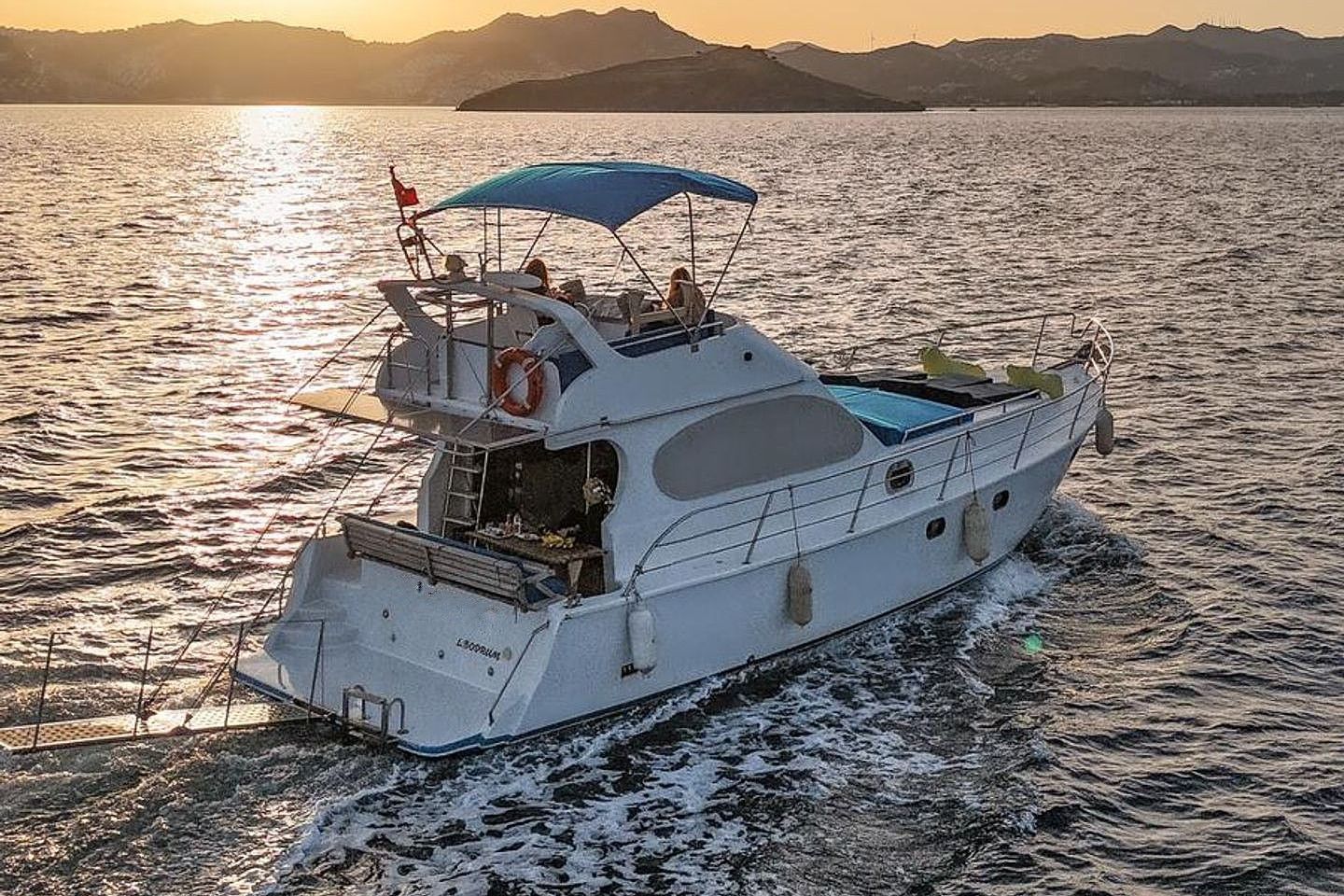 Kemer 13m Motor Yat
